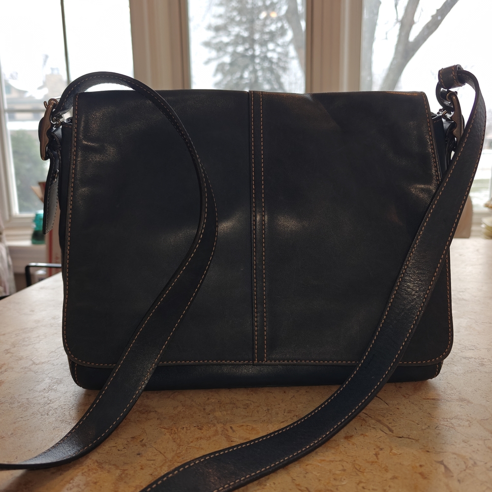 Vintage Coach Hampton Flap Blue Leather Bag Crossbody